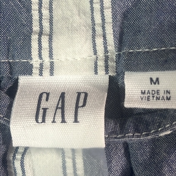 Gap EC blue and white striped dress with a tie belt.  Size medium - Picture 2 of 5